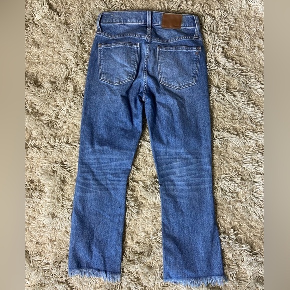 Madewell Petite Cali Demi-Boot Jeans in Comfort Stretch: Eco Edition Size 26P - Picture 6 of 9